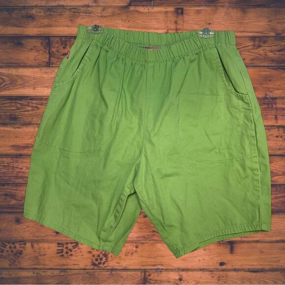 5 for $25🔥Woman Within Green Elastic Waist Classic Fit Mom Shorts Size 14W - Picture 1 of 5